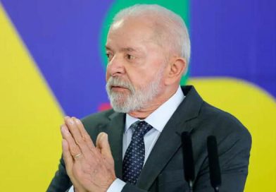 Com 54% de rejeição, Lula tem aprovação em queda livre