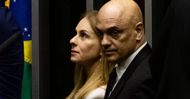 Alexandre de Moraes tendo que se explicar