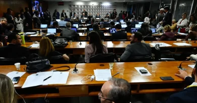 CPMI do INSS – Parecer do relator é rejeitado; veja como votaram os parlamentares