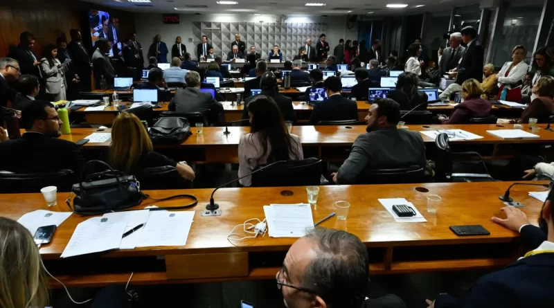 CPMI do INSS – Parecer do relator é rejeitado; veja como votaram os parlamentares