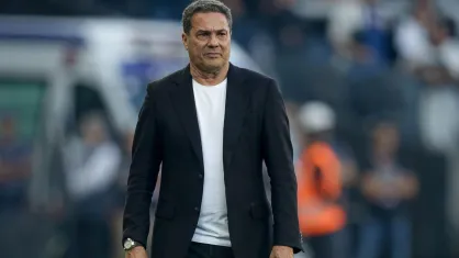 Vanderlei Luxemburgo é internado na UTI com quadro de infecção pulmonar