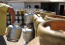 Aumento de preço do botijão de gás ameaça programa gás do povo