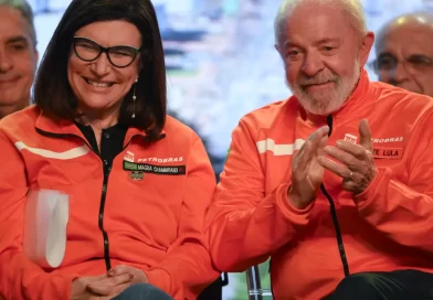 Petrobras expõe pressão de Lula para aparelhar politicamente a estatal